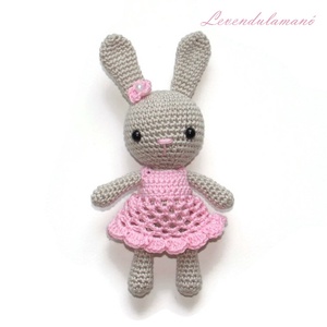 Rendelhető - Horgolt húsvéti szürke nyuszilány rózsaszín ruhában amigurumi - Meska.hu