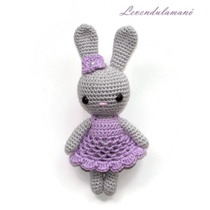 Horgolt szürke nyuszilány lila ruhában amigurumi - Meska.hu