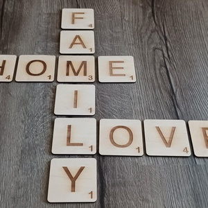 HOME LOVE FAMILY Scrabble, fali dekoráció - otthon & életmód - dekoráció - fali és függő dekoráció - betű & név - Meska.hu