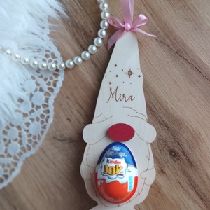 Manó karácsonyfadísz, névre szóló, Kinder tojás tartó - karácsony - karácsonyi lakásdekoráció - karácsonyi manók, figurák - Meska.hu