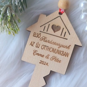 Első karácsonyunk az új otthonunkban, karácsonyfadísz, ajándékkísérő - karácsony - karácsonyi lakásdekoráció - karácsonyfadíszek - Meska.hu