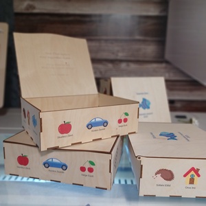 Különleges emlékdoboz,  Ballagási ajándék óvó néninek, Pedagógusoknak csoport/osztályképpel is - kellékek & szerszámok - hobby fa alapanyag - doboz - Meska.hu