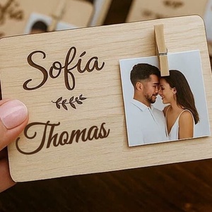 Egyedi esküvői köszönetajándék - fényképhez fa csipesszel, Esküvő, Emlék & Ajándék, Köszönőajándék, Gravírozás, pirográfia, Famegmunkálás, MESKA