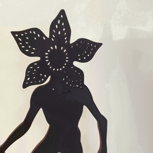 Stranger Things Demogorgon fali dekoráció - otthon & életmód - dekoráció - fali és függő dekoráció - falra akasztható dekor - Meska.hu