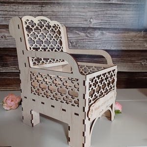 Különleges virágtartó kis szék - otthon & életmód - virágdekoráció - virágtartó - kaspó - Meska.hu