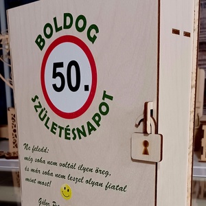 Egyedi italos ajándékdoboz � különleges meglepetés férfiaknak - otthon & életmód - konyhafelszerelés, tálalás - italos kellékek - boros díszdoboz - Meska.hu