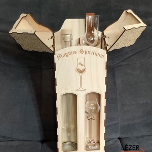 Gravírozott pálinkás díszdoboz dupla � pohárral, üveggel (ital nélkül) - esküvő - emlék & ajándék - doboz - Meska.hu