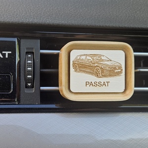 Fa autóillatosító cserélhető előlappal - otthon & életmód - autó - autós illatosító - Meska.hu