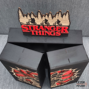 Stranger Things fa gyűjtőszekrény Kinder Joy figurákhoz - otthon & életmód - tárolás & rendszerezés - íróasztali tároló - Meska.hu