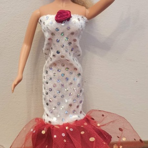 4. Eladó Barbi baba ruha csomag, Játék & Sport, Baba & babaház, Barbie ruhák, Horgolás, Varrás, MESKA