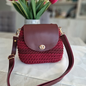 Burgundi válltáska - Meska.hu