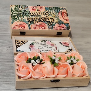 Szülőköszöntő ajándék pár, Esküvő, Emlék & Ajándék, Szülőköszöntő ajándék, Decoupage, transzfer és szalvétatechnika, Virágkötés, MESKA