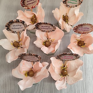 Nőnapi ajándék magnólia rokonoknak, ismerősöknek, kollégáknak - otthon & életmód - virágdekoráció - virágdíszek - asztali virágdísz - Meska.hu