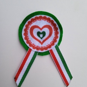 Kézzel varrott kokárda nemzeti színű szalaggal - szivecskés - Meska.hu