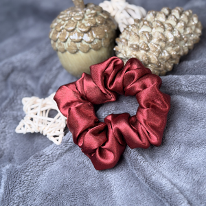 Bordó scrunchie hajgumi - ruha & divat - hajdísz & hajcsat - hajgumi - Meska.hu