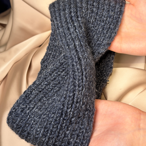 Csavaros kötött fejpánt strapabíró anyagból - ruha & divat - sál, sapka, kendő - fejpánt - Meska.hu