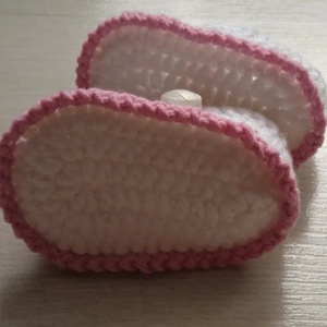 Gombos-masnis babacipő - ruha & divat - gyerekruha - Meska.hu