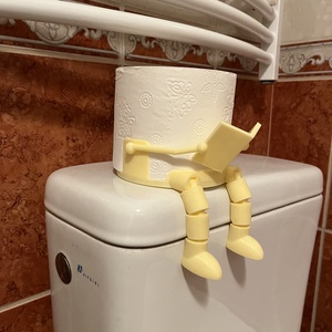 Vicces WC-papírtartó, Otthon & Életmód, Fürdőszoba, Fürdőszobai dekoráció, Mindenmás, Ha magányos lennél a szükség perceiben, Ő veled tart. Kedves hangulattal tölti be az erőlködés perc..., MESKA