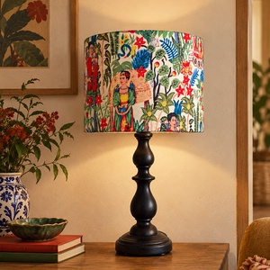 Fekete asztali lámpa Frida Kahlo mintás lámpaernyővel (50 cm) - otthon & életmód - lámpa - asztali lámpa - Meska.hu
