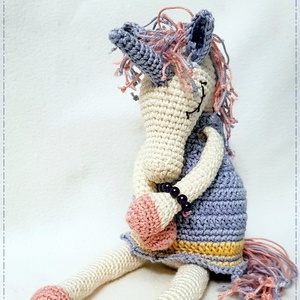 Bóbita, alvó unikornis -  - Meska.hu