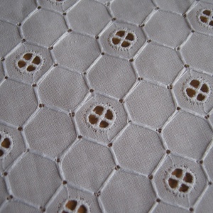 Hófehér madeira anyag - kellékek & szerszámok - méteráru - vászon - Meska.hu