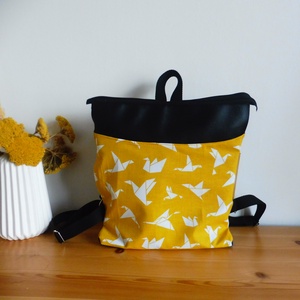 Sárga madaras mini hátizsák - Meska.hu