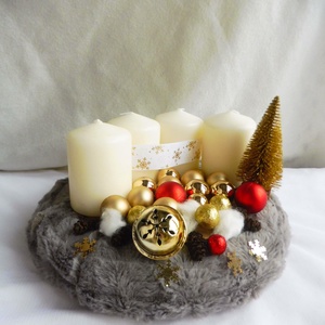 Piros és arany, szürke alapon adventi koszorú - karácsony - adventi díszek - adventi koszorú - Meska.hu