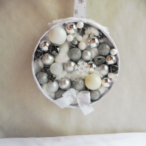 Fehér és ezüst ajtókopogtató, Karácsony, Adventi díszek, Adventi ajtódísz, , MESKA