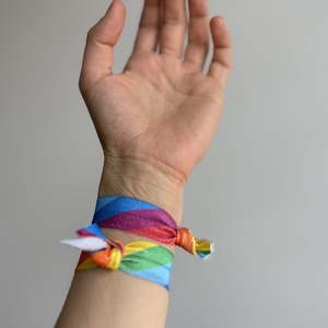 Pride gumis karszalag - ékszer - karkötő - fonott karkötő - Meska.hu