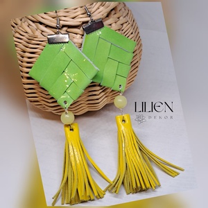 LIME bojtos bőr fülbevaló, Ékszer, Fülbevaló, Lógó fülbevaló, Bőrművesség, Ékszerkészítés, MESKA