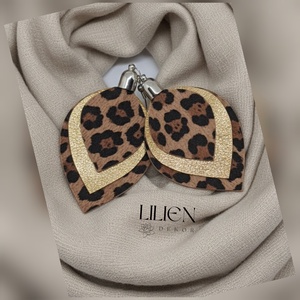 LEOPÁRD HOMORÚ CSEPP bőr fülbevaló - ékszer - fülbevaló - lógó csepp fülbevaló - Meska.hu