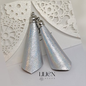 Irizáló bőr fülbevaló - Meska.hu