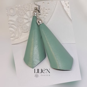 MENTAKERT lógós bőr fülbevaló - ékszer - fülbevaló - lógó fülbevaló - Meska.hu