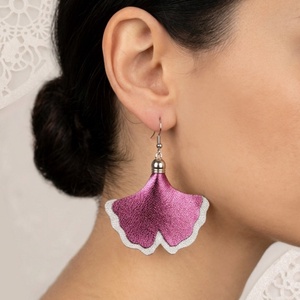 MAGENTA GINKGO  bőr fülbevaló - ékszer - fülbevaló - lógó fülbevaló - Meska.hu