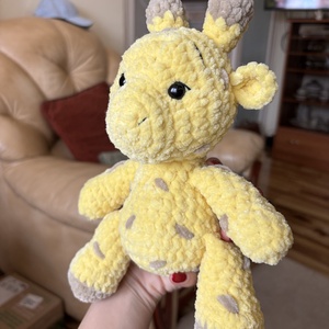 Horgolt zsiráf - játék & sport - plüssállat & játékfigura - zsiráf - Meska.hu