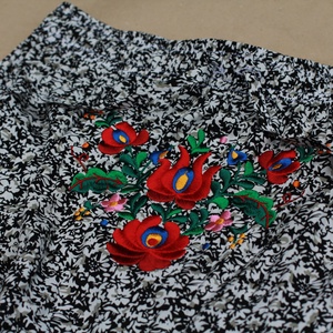 Hímzett gumis derekú Matyó szoknya- Fekete-fehér - ruha & divat - női ruha - szoknya - Meska.hu