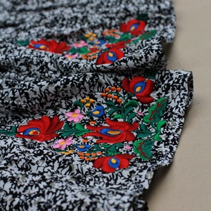 Hímzett gumis derekú Matyó szoknya- Fekete-fehér - ruha & divat - női ruha - szoknya - Meska.hu