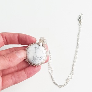 Howlit valódi ásvány nyaklánc - ékszer - nyaklánc - medálos nyaklánc - Meska.hu