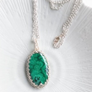Prémium malachit természetes ásvány nyaklánc - ékszer - nyaklánc - medálos nyaklánc - Meska.hu