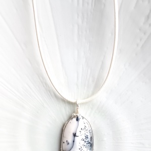 Merlinit valódi ásvány medálos nyaklánc - ékszer - nyaklánc - medálos nyaklánc - Meska.hu