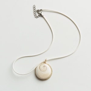 Síva szeme valódi kagyló nyaklánc - ékszer - nyaklánc - medálos nyaklánc - Meska.hu