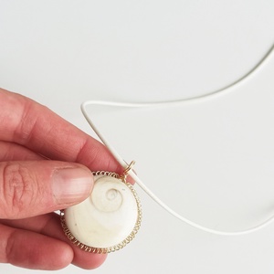 Síva szeme valódi kagyló nyaklánc - ékszer - nyaklánc - medálos nyaklánc - Meska.hu