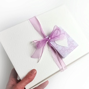 Díszdobozos csomagolás sálakhoz - otthon & életmód - dekoráció - asztal és polc dekoráció - díszdoboz - Meska.hu