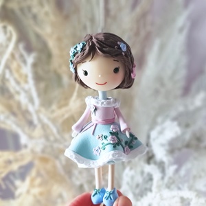 Kislány felakasztható - otthon & életmód - dekoráció - dísztárgy - Meska.hu