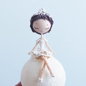 Balerina hógolyón - karácsony - karácsonyi lakásdekoráció - karácsonyfadíszek - Meska.hu