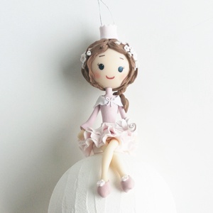 Hercegnő hógolyón - karácsony - karácsonyi lakásdekoráció - karácsonyfadíszek - Meska.hu