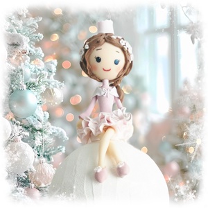 Hercegnő hógolyón, Karácsony, Karácsonyi lakásdekoráció, Karácsonyfadíszek, Baba-és bábkészítés, Gyurma, MESKA