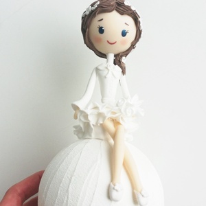 Jéghercegnő hógolyón - karácsony - karácsonyi lakásdekoráció - karácsonyfadíszek - Meska.hu