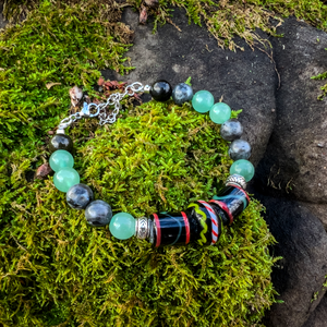 NORDHAV - Replika viking üveggyöngy karkötő ásványokkal (történelmi ihletésű) - ékszer - karkötő - gyöngyös karkötő - Meska.hu