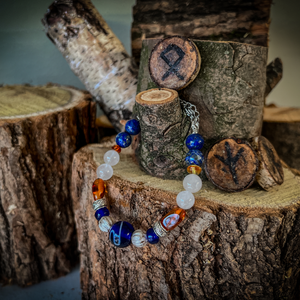 DÍSAVEGUR - Replika viking üveggyöngy karkötő ásványokkal (történelmi ihletésű) - ékszer - karkötő - gyöngyös karkötő - Meska.hu